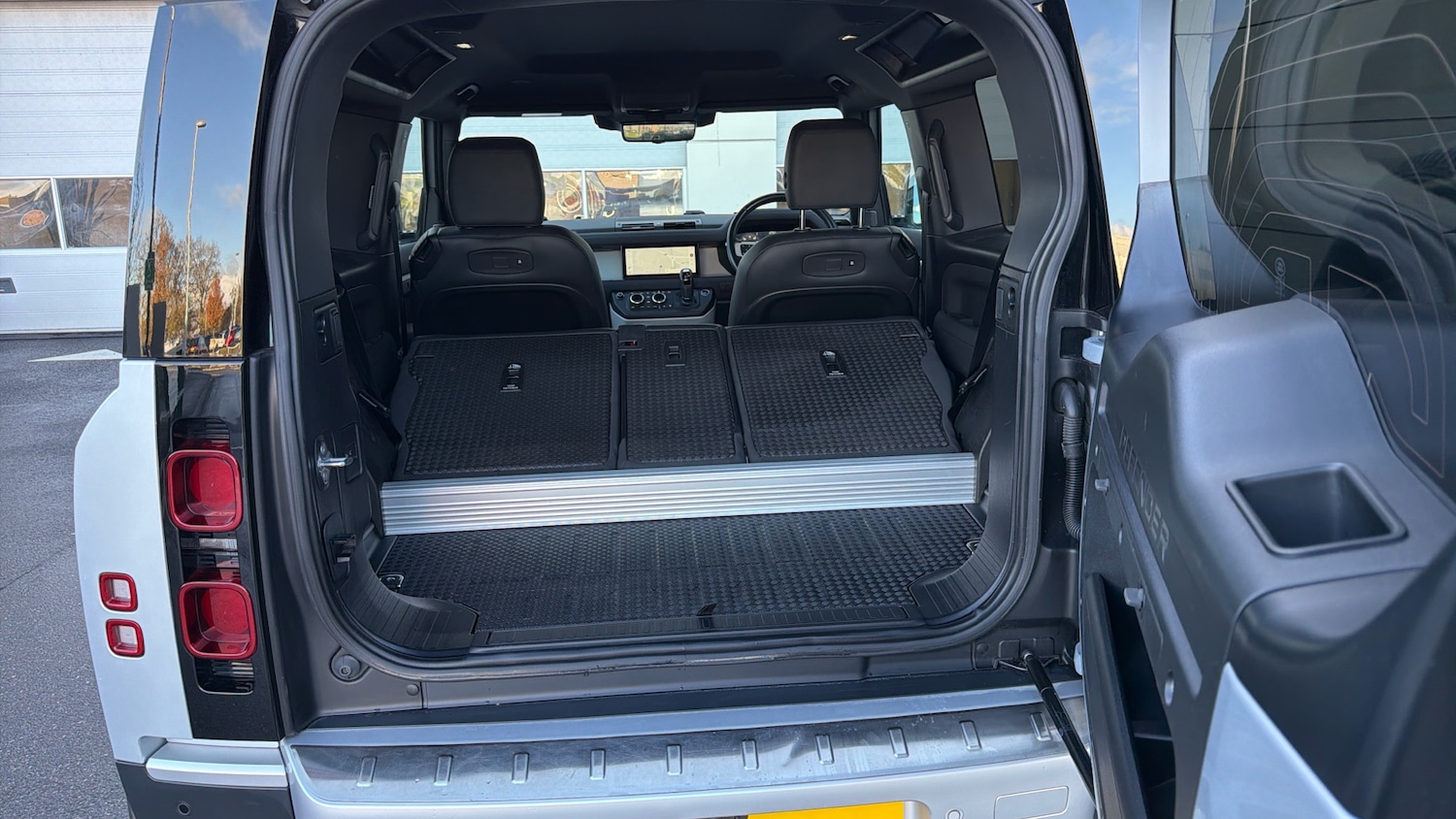 Used Land Rover Defender 2022 for sale - 77961703: Photo 10