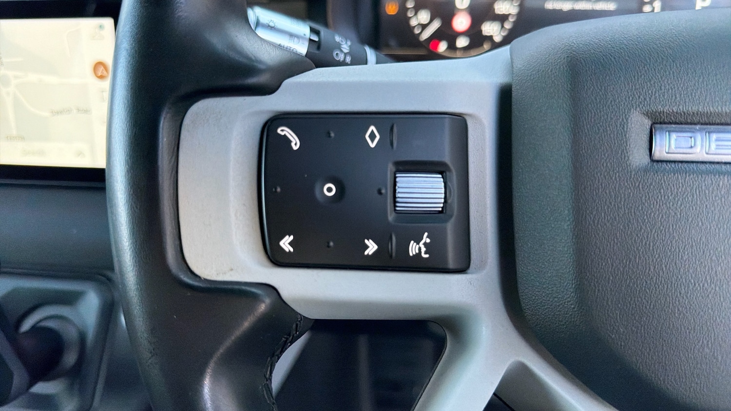 Used Land Rover Defender 2022 for sale - 77961703: Photo 27