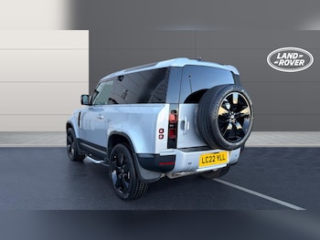 Used Land Rover Defender 2022 for sale - 77961703: Photo