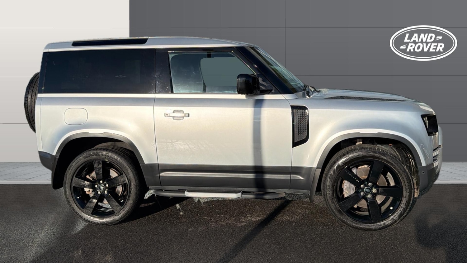 Used Land Rover Defender 2022 for sale - 77961703: Photo 5