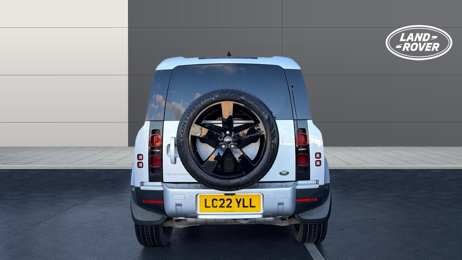 Used Land Rover Defender 2022 for sale - 77961703: Photo 6