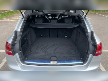 Used Mercedes-Benz C Class 2021 for sale - 78433366: Photo