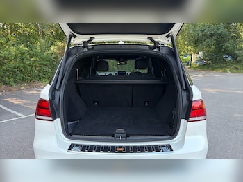 Used Mercedes-Benz GLE 2017 for sale - 79021467: Photo