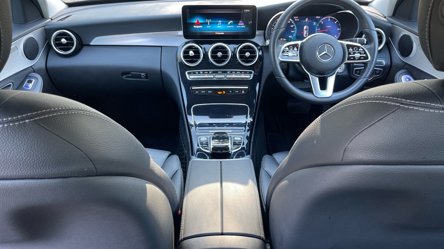 Used Mercedes-Benz C Class 2021 for sale - 78042633: Photo 10