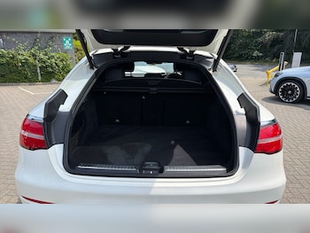 Used Mercedes-Benz GLC 2019 for sale - 79193702: Photo