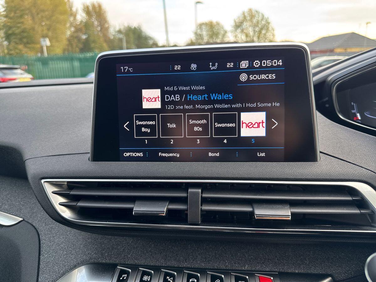 Used Peugeot 3008 2020 for sale - 76989686: Photo 13