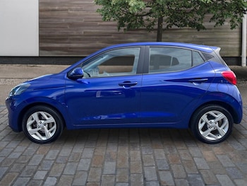 Used Hyundai i10 2023 for sale - 78601602: Photo