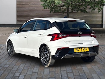 Used Hyundai i20 2023 for sale - 78100709: Photo