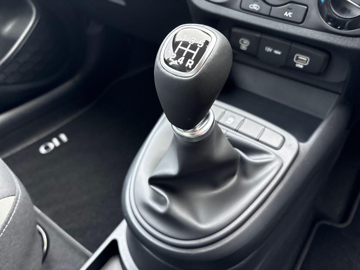 Used Hyundai i10 for sale - 77174528: Photo 18