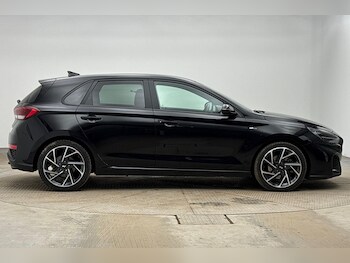 Used Hyundai i30 2023 for sale - 78585551: Photo