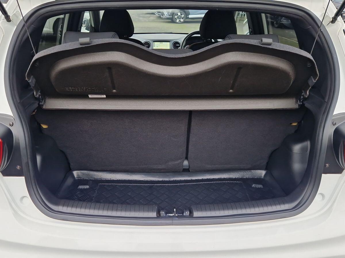 Used Hyundai i10 2019 for sale - 76865430: Photo 20