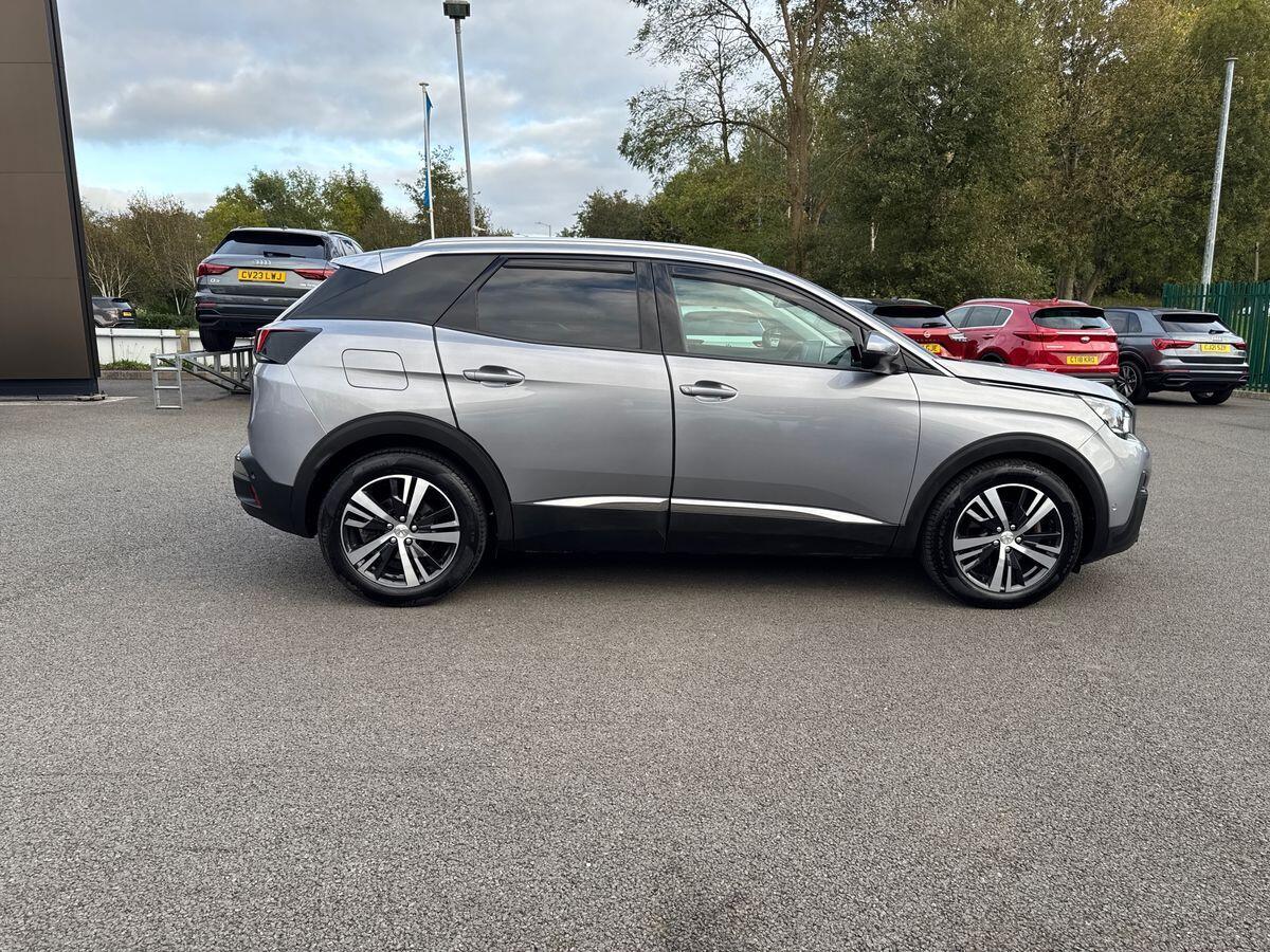 Used Peugeot 3008 2020 for sale - 76247110: Photo 6