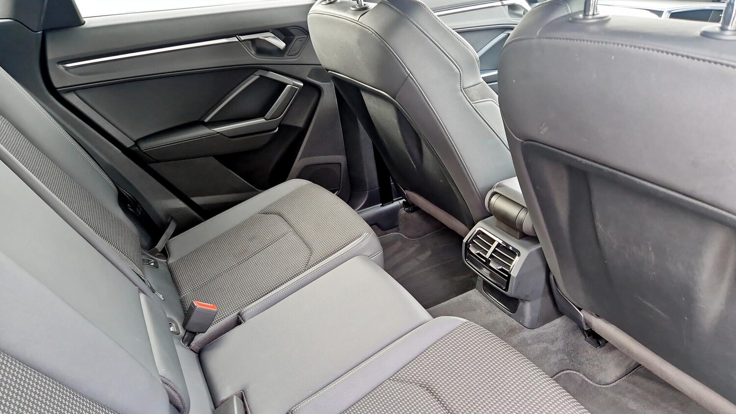 Used Audi Q3 2021 for sale - 75990002: Photo 15