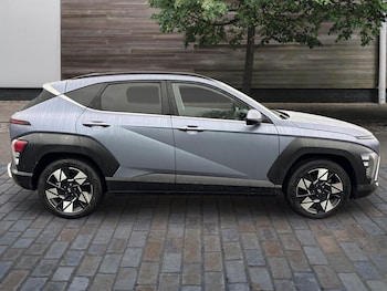 Used Hyundai KONA 2023 for sale - 77109634: Photo