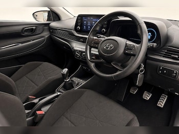 Used Hyundai BAYON 2022 for sale - 79521302: Photo