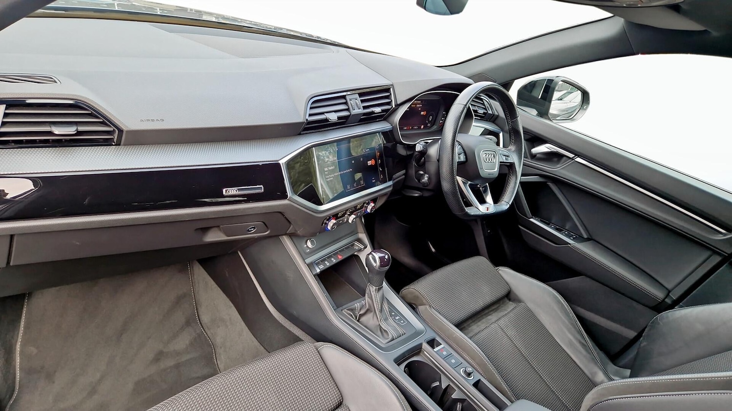 Used Audi Q3 2021 for sale - 76988698: Photo 10