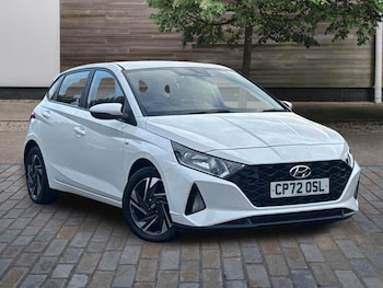 Used Hyundai i20 2023 for sale - 76989818: Photo