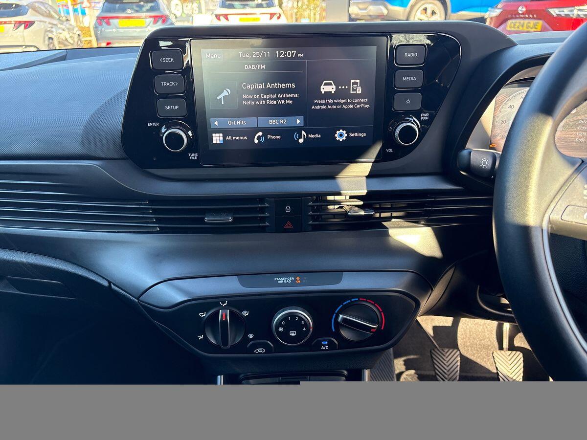 Used Hyundai i20 2023 for sale - 76715482: Photo 15