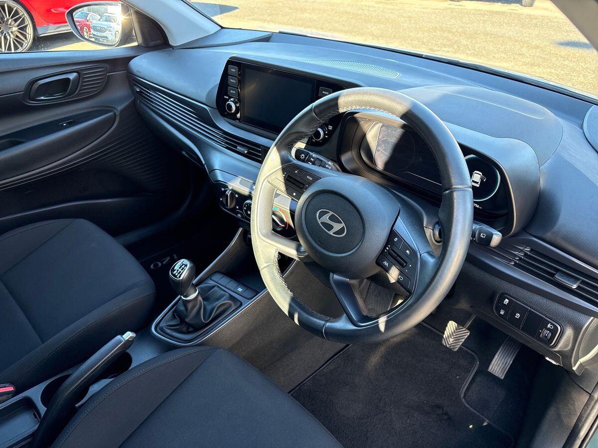 Used Hyundai i20 2023 for sale - 76715482: Photo 9