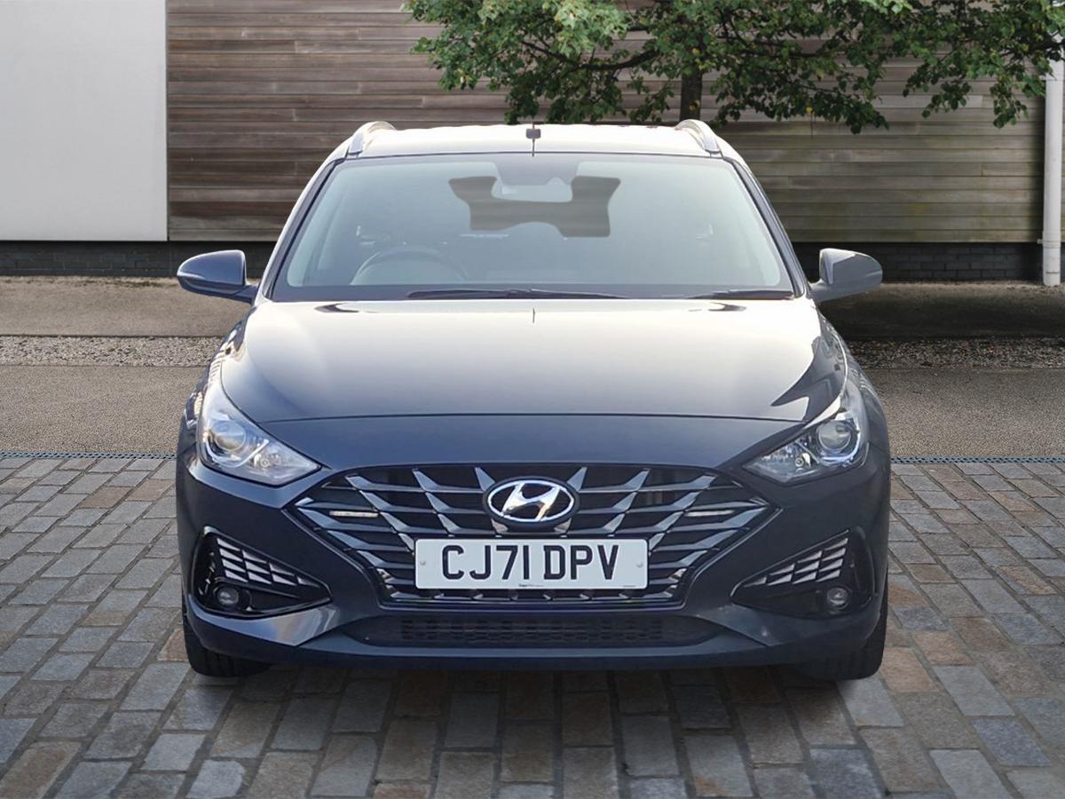 Used Hyundai i30 2022 for sale - 77853649: Photo 2