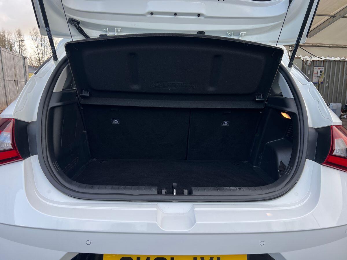 Used Hyundai i20 2021 for sale - 76512711: Photo 23