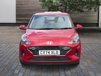 Used Hyundai i10 2024 for sale - 77977727: Photo