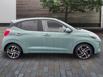 Used Hyundai i10 2022 for sale - 77174517: Photo