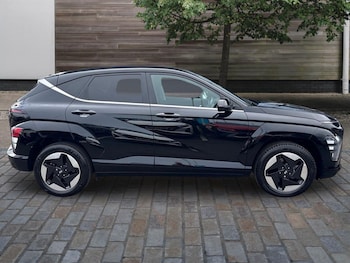 Used Hyundai KONA 2023 for sale - 77957938: Photo