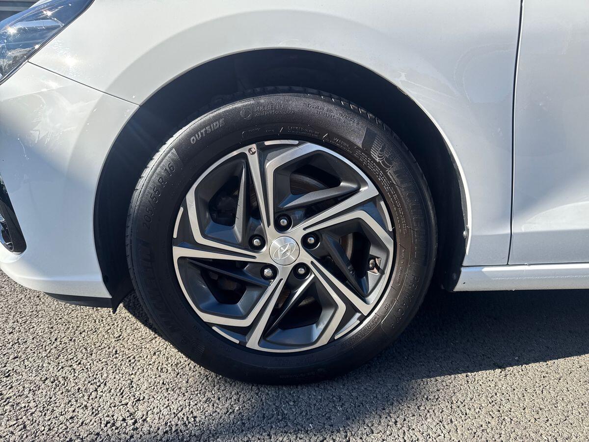 Used Hyundai i30 2022 for sale - 76094280: Photo 14