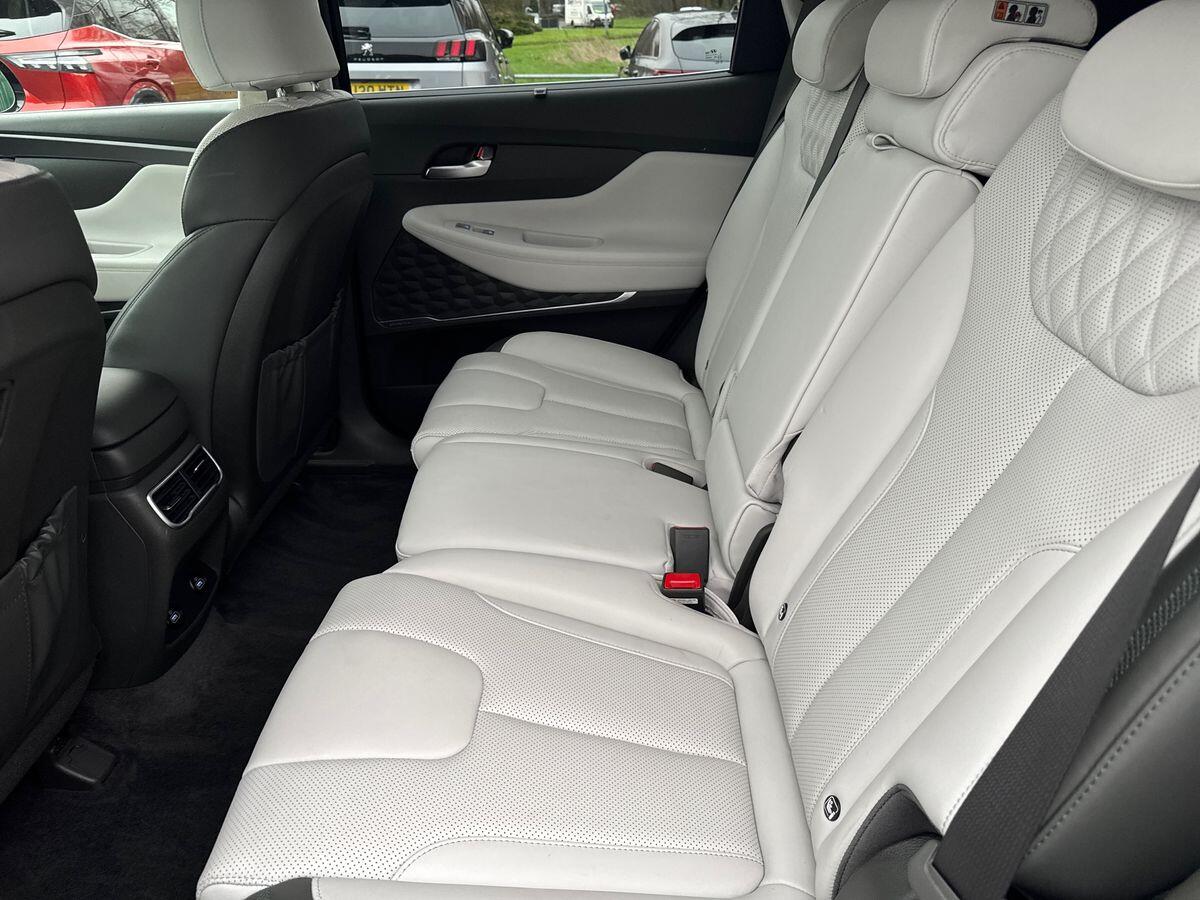 Used Hyundai Santa Fe 2023 for sale - 76633303: Photo 15