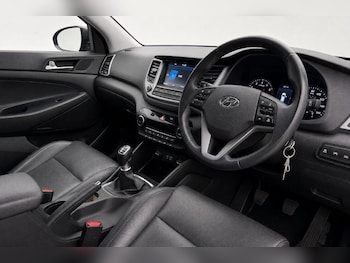 Used Hyundai TUCSON 2017 for sale - 79034207: Photo