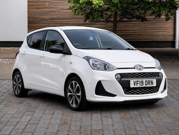 Used Hyundai i10 2019 for sale - 79484612: Photo