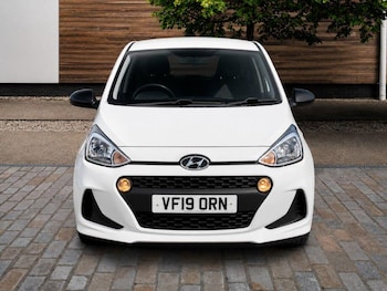 Used Hyundai i10 2019 for sale - 79484612: Photo