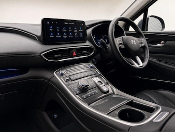 Used Hyundai Santa Fe 2023 for sale - 78684737: Photo
