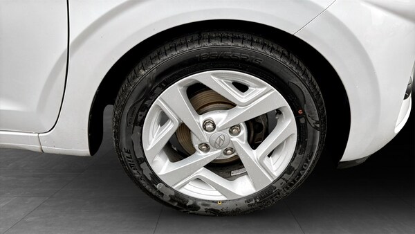 Used Hyundai i10 2021 for sale - 75478505: Photo 15