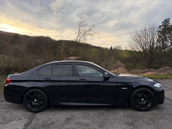 Used BMW 5 Series 2012 for sale - 77312401: Photo