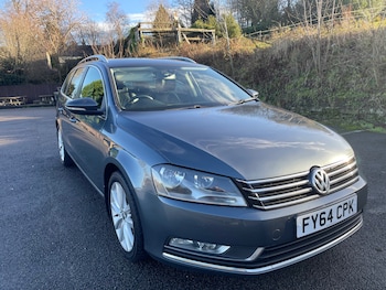 2014 (64) - 2.0 TDI Bluemotion Tech Executive 5dr est Sat nav