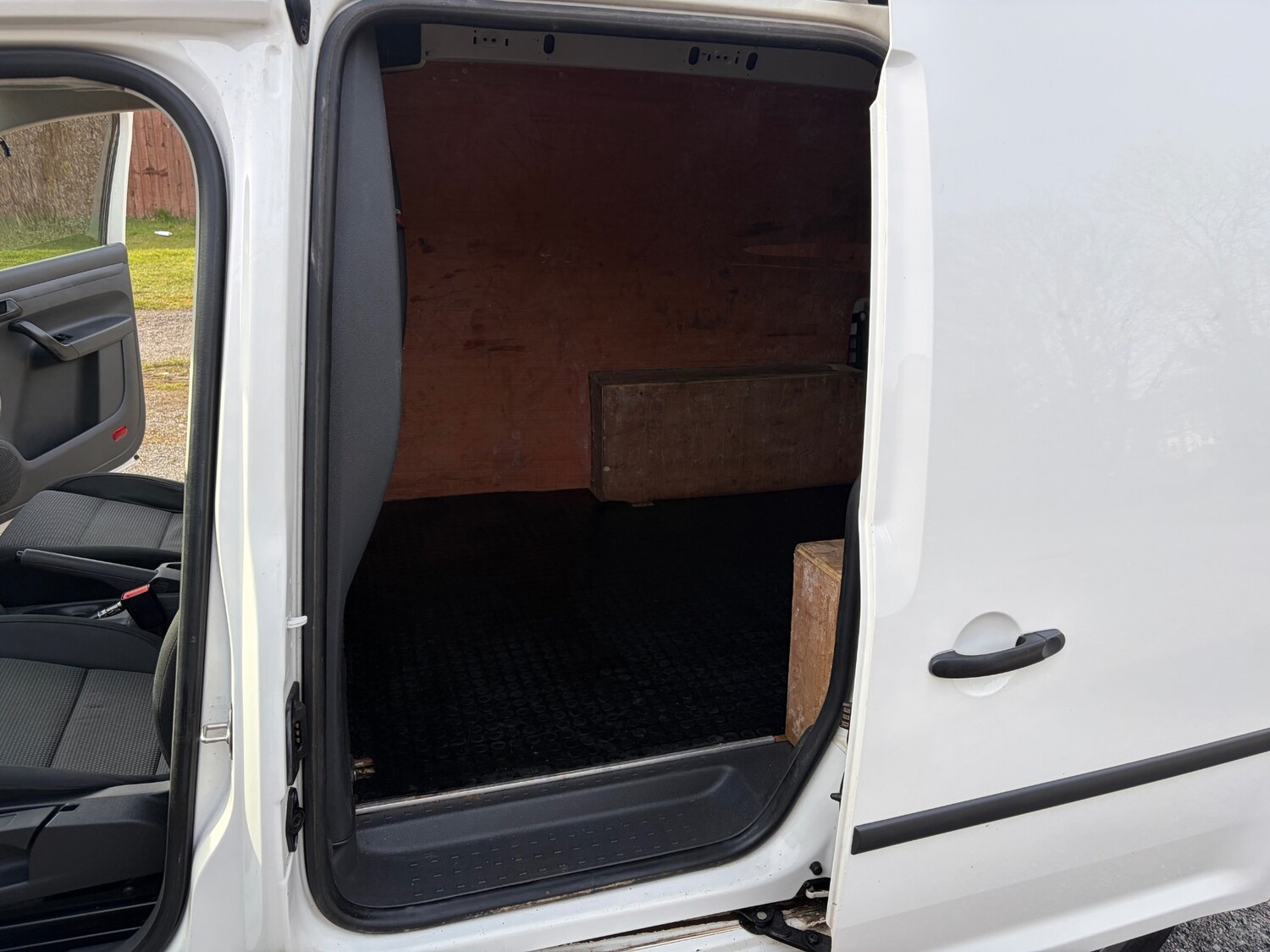 Used Volkswagen Caddy 2015 for sale - 77965492: Photo 11