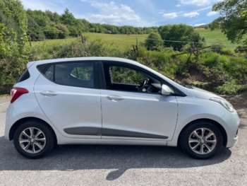 Used Hyundai i10 2014 for sale - 71021333: Photo