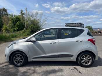 Used Hyundai i10 2014 for sale - 71021333: Photo