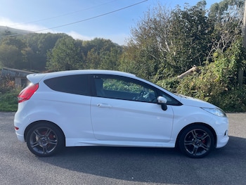 Used Ford Fiesta 2010 for sale - 76249634: Photo 4