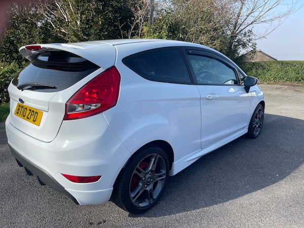 Used Ford Fiesta 2010 for sale - 76249634: Photo 8