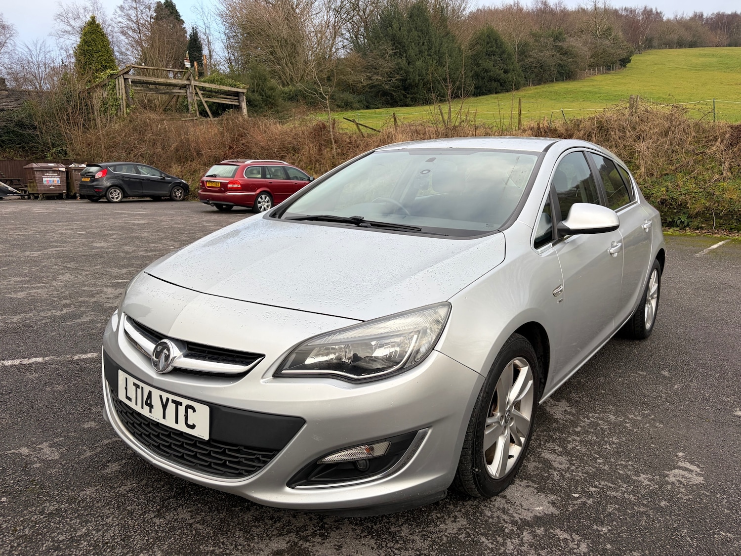 Used Vauxhall Astra 2014 for sale - 77382007: Photo 2