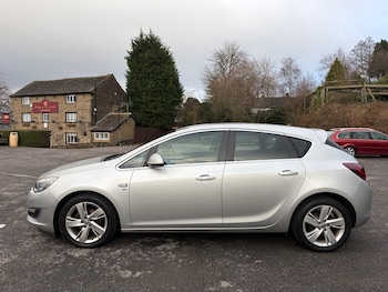 Used Vauxhall Astra 2014 for sale - 77382007: Photo