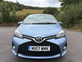 Used Toyota Yaris 2017 for sale - 79557037: Photo