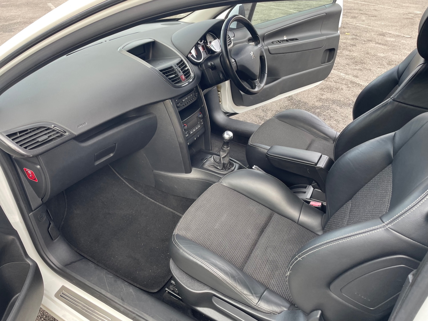 Used Peugeot 207 2008 for sale - 76533669: Photo 11