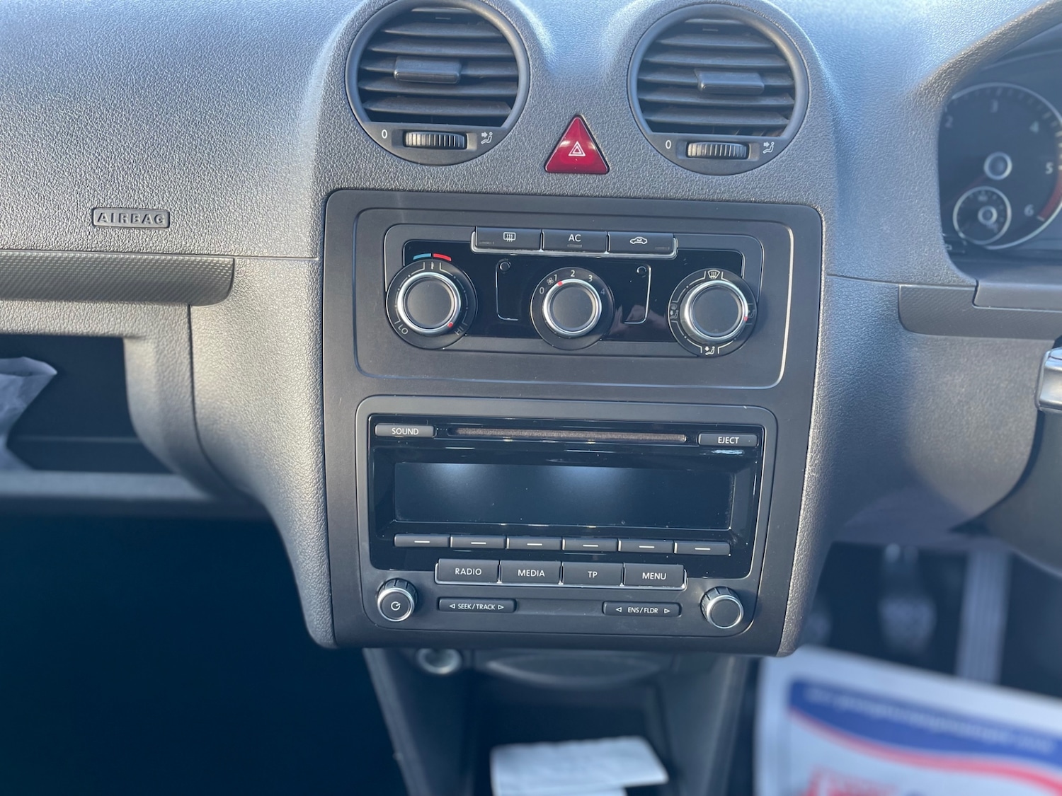 Used Volkswagen Caddy Maxi Life 2011 for sale - 77225323: Photo 17