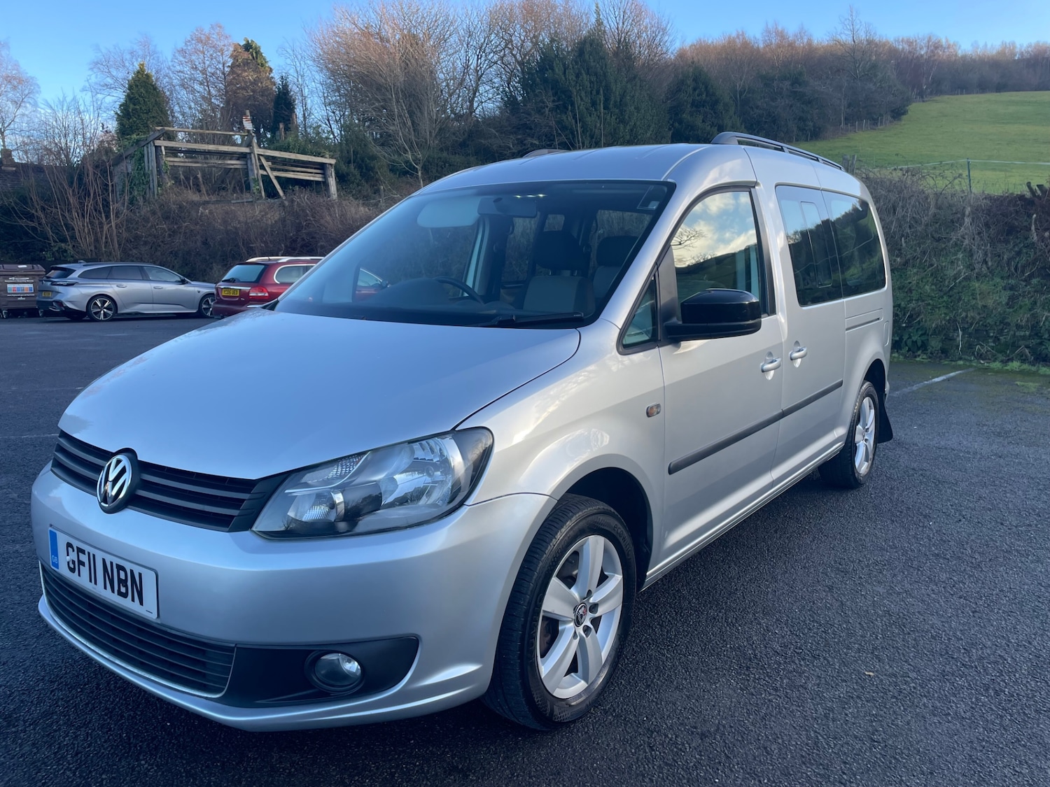 Used Volkswagen Caddy Maxi Life 2011 for sale - 77225323: Photo 2