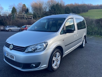 Used Volkswagen Caddy Maxi Life 2011 for sale - 77225323: Photo