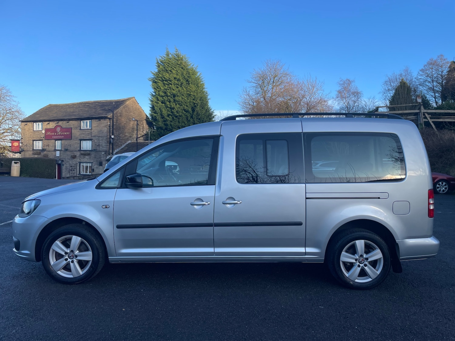 Used Volkswagen Caddy Maxi Life 2011 for sale - 77225323: Photo 4